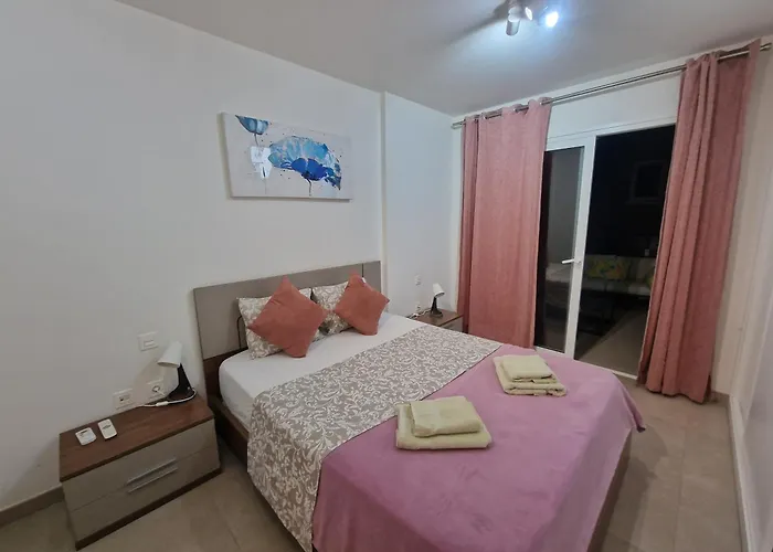 Villa Paraiso-Luxury Villa With Heated Pool